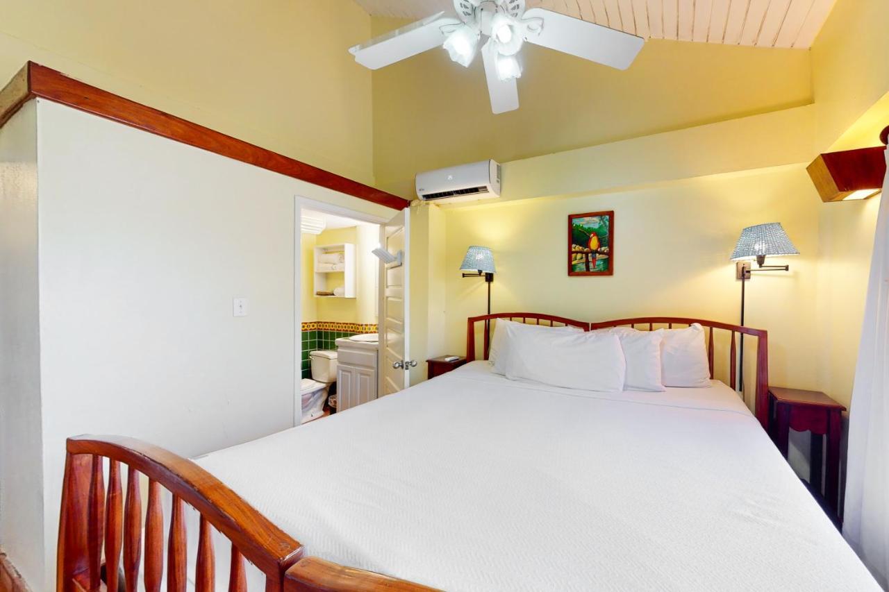 Condo #27 @ Beachside Villas 단그리가 외부 사진